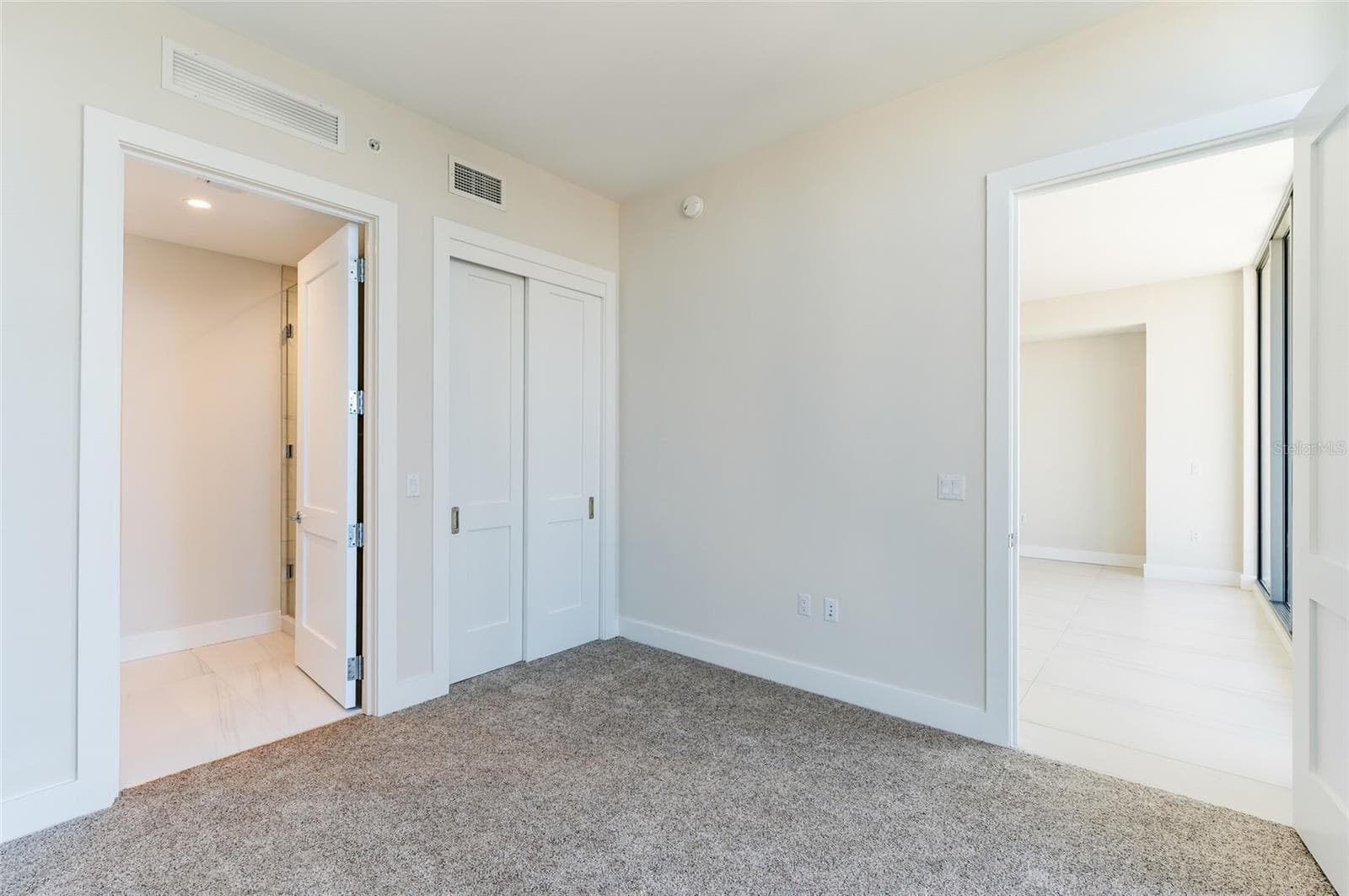 Condominium at 275 1ST AVENUE SOUTH #2208, ST PETERSBURG, photo 21 of 73