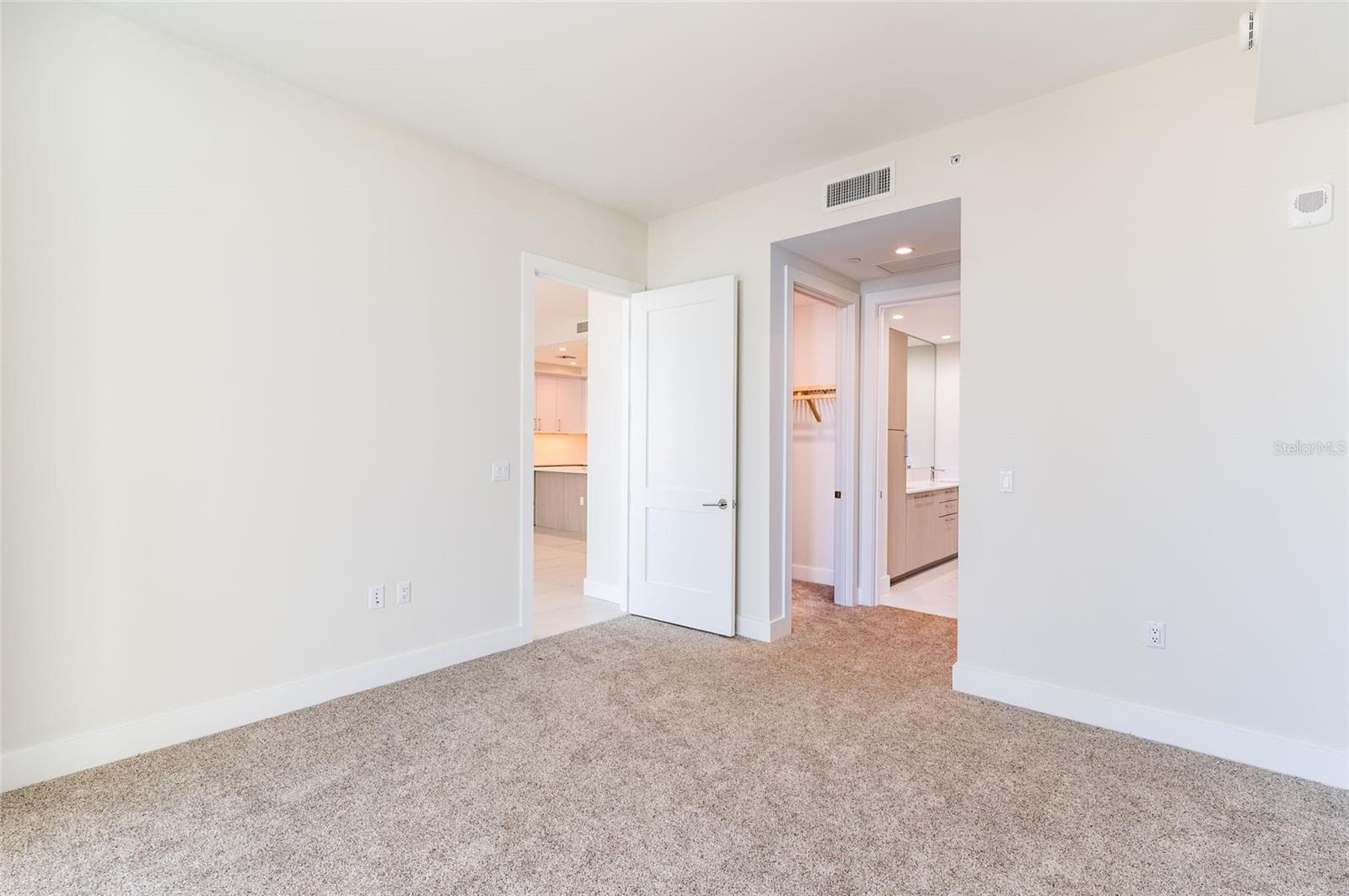 Condominium at 275 1ST AVENUE SOUTH #2208, ST PETERSBURG, photo 29 of 73