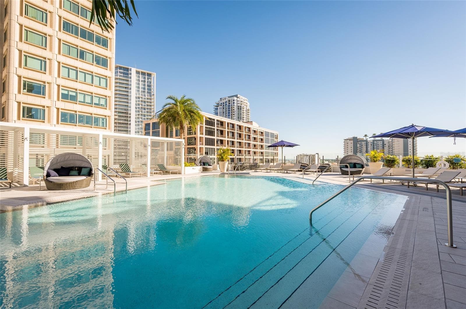 Condominium at 275 1ST AVENUE SOUTH #2208, ST PETERSBURG, photo 47 of 73
