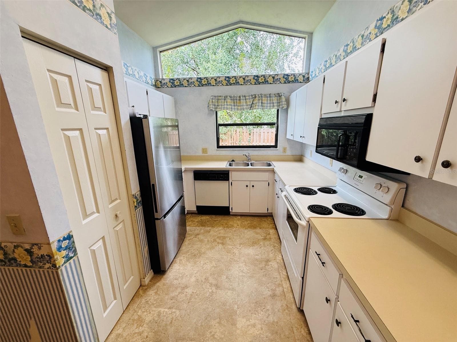 Single Family Residence at 4625 NW 21ST TER, GAINESVILLE, photo 12 of 31