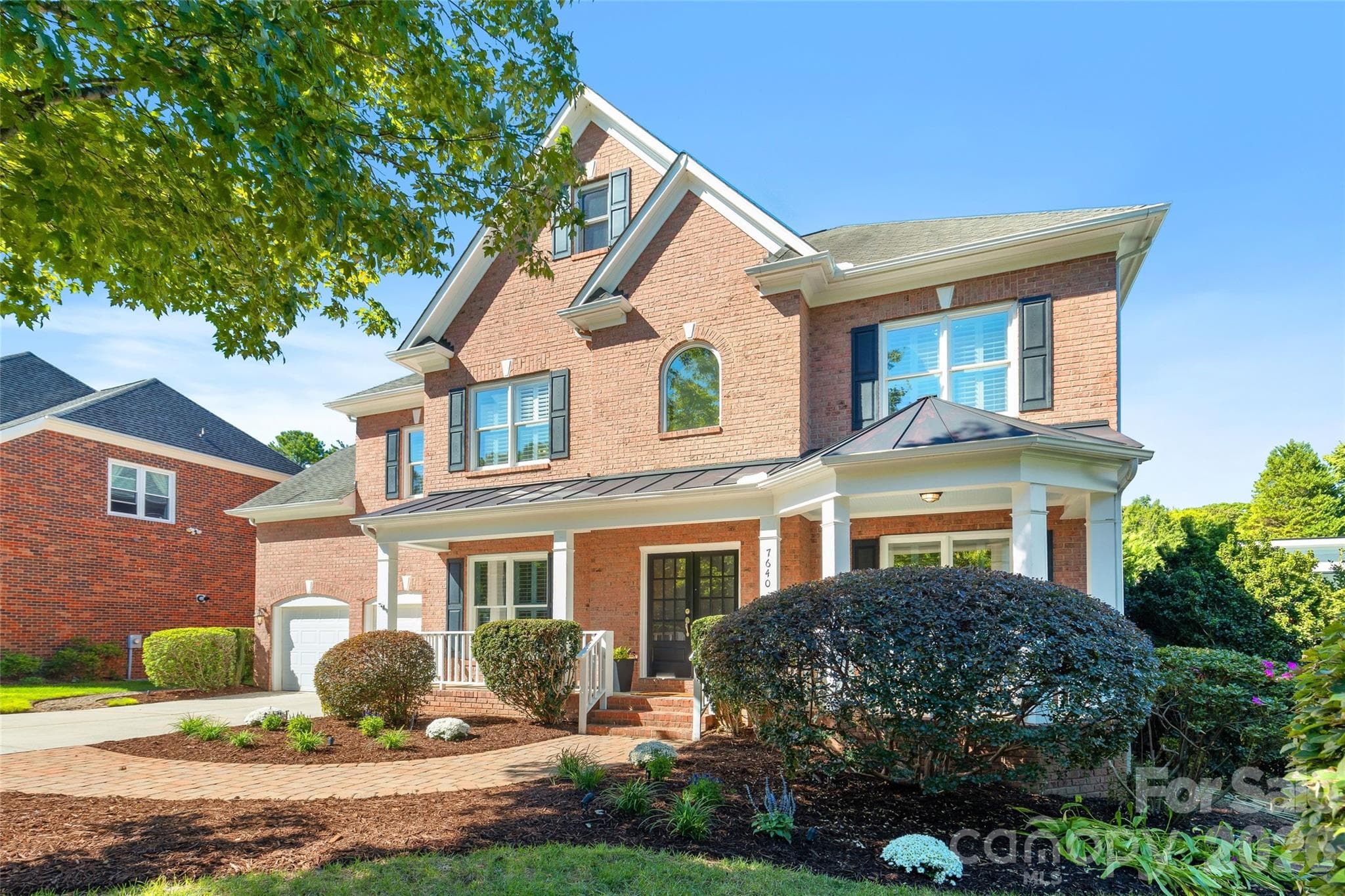 Single Family Residence at 7640 Quail Park Drive, Charlotte, photo 2 of 42