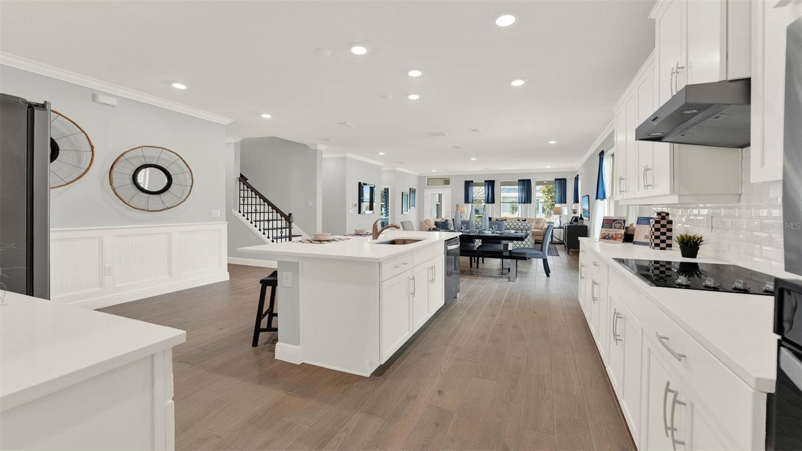 Single Family Residence at 11929 SHINE VIEW LN, WINTER GARDEN, photo 4 of 65