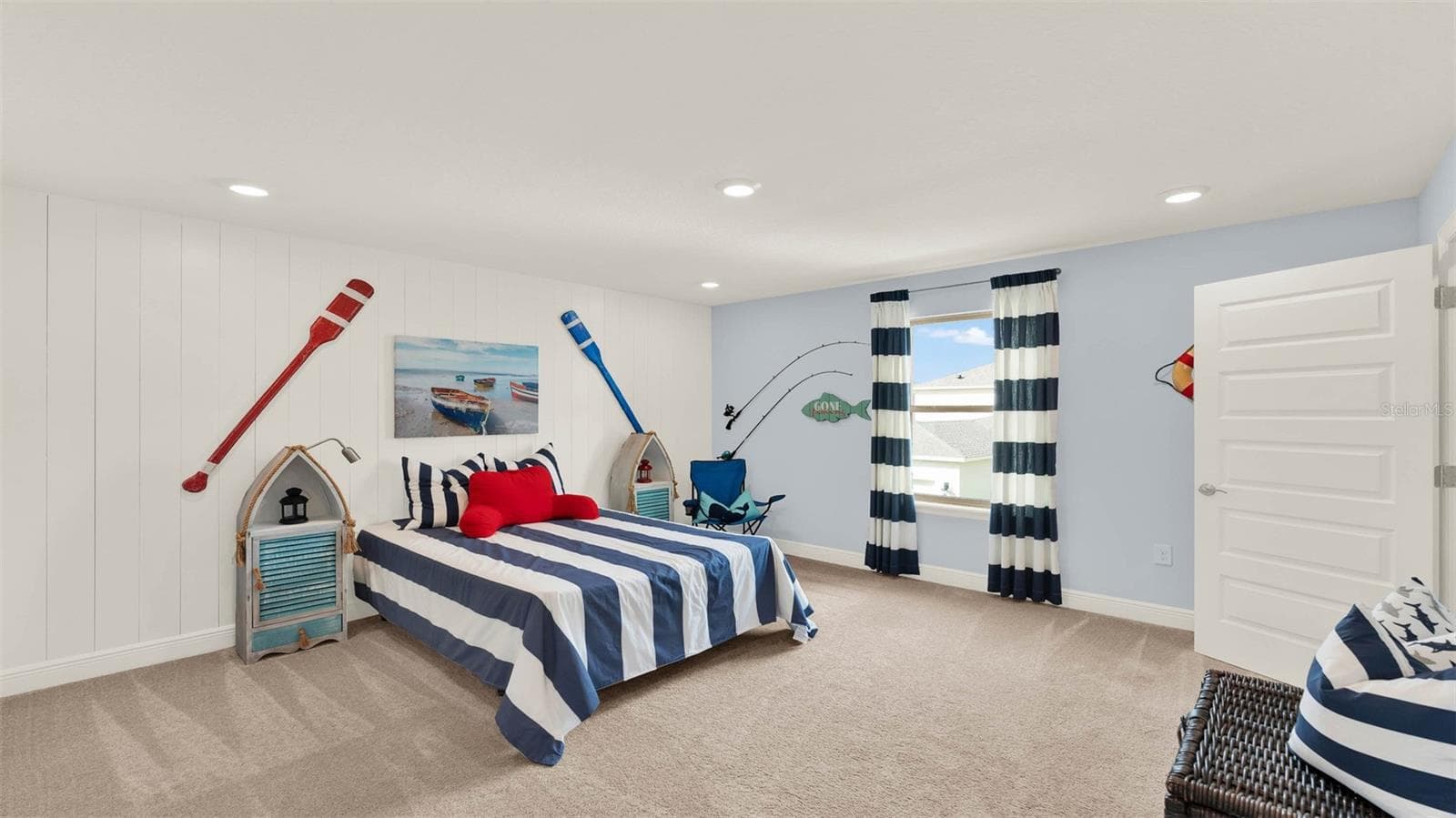 Single Family Residence at 11929 SHINE VIEW LN, WINTER GARDEN, photo 19 of 65