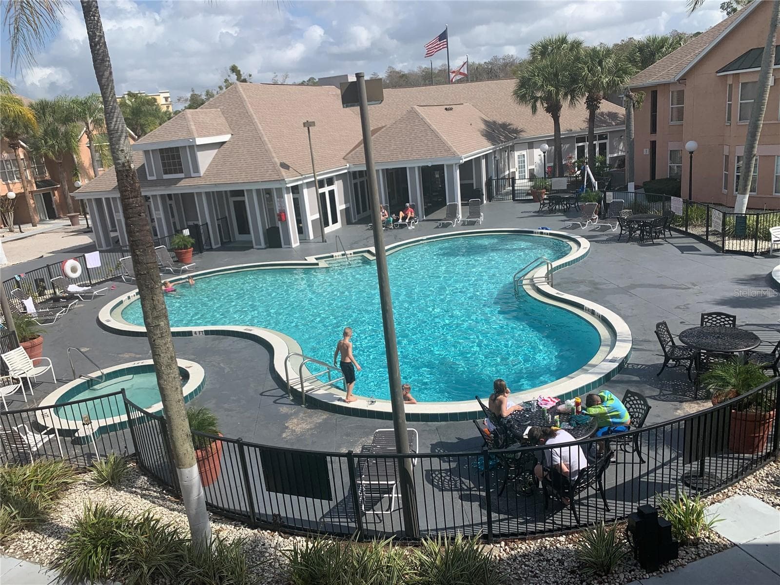 Condo - Hotel at 3100 PARKWAY BLVD #220, KISSIMMEE, photo 11 of 15