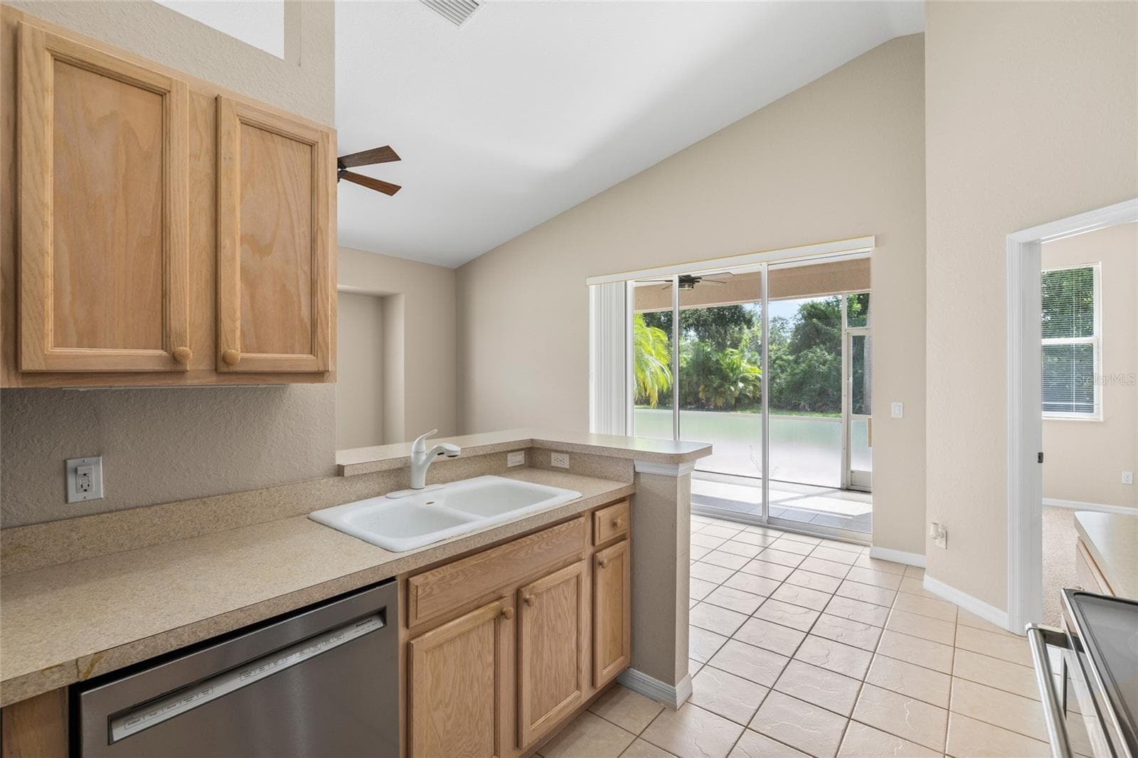 Villa at 1436 HEDGEWOOD CIR, NORTH PORT, photo 7 of 38