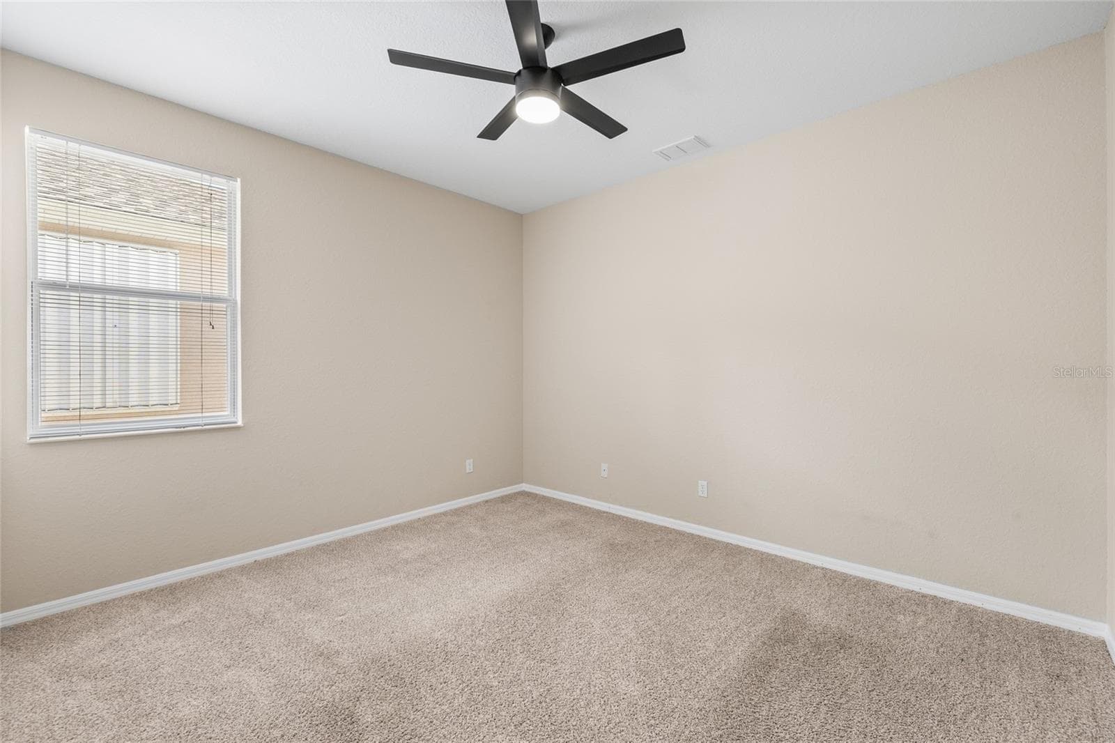Villa at 1436 HEDGEWOOD CIR, NORTH PORT, photo 30 of 38