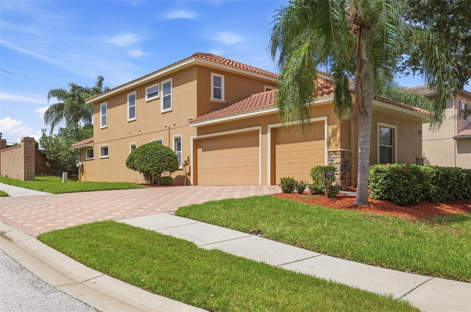 3-Car Garage - 2242 CYPRESS HOLLOW CT, SAFETY HARBOR