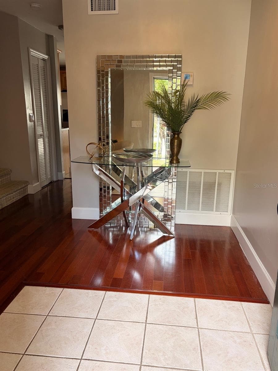 Entrance way - 1225 N MCMULLEN BOOTH RD, CLEARWATER