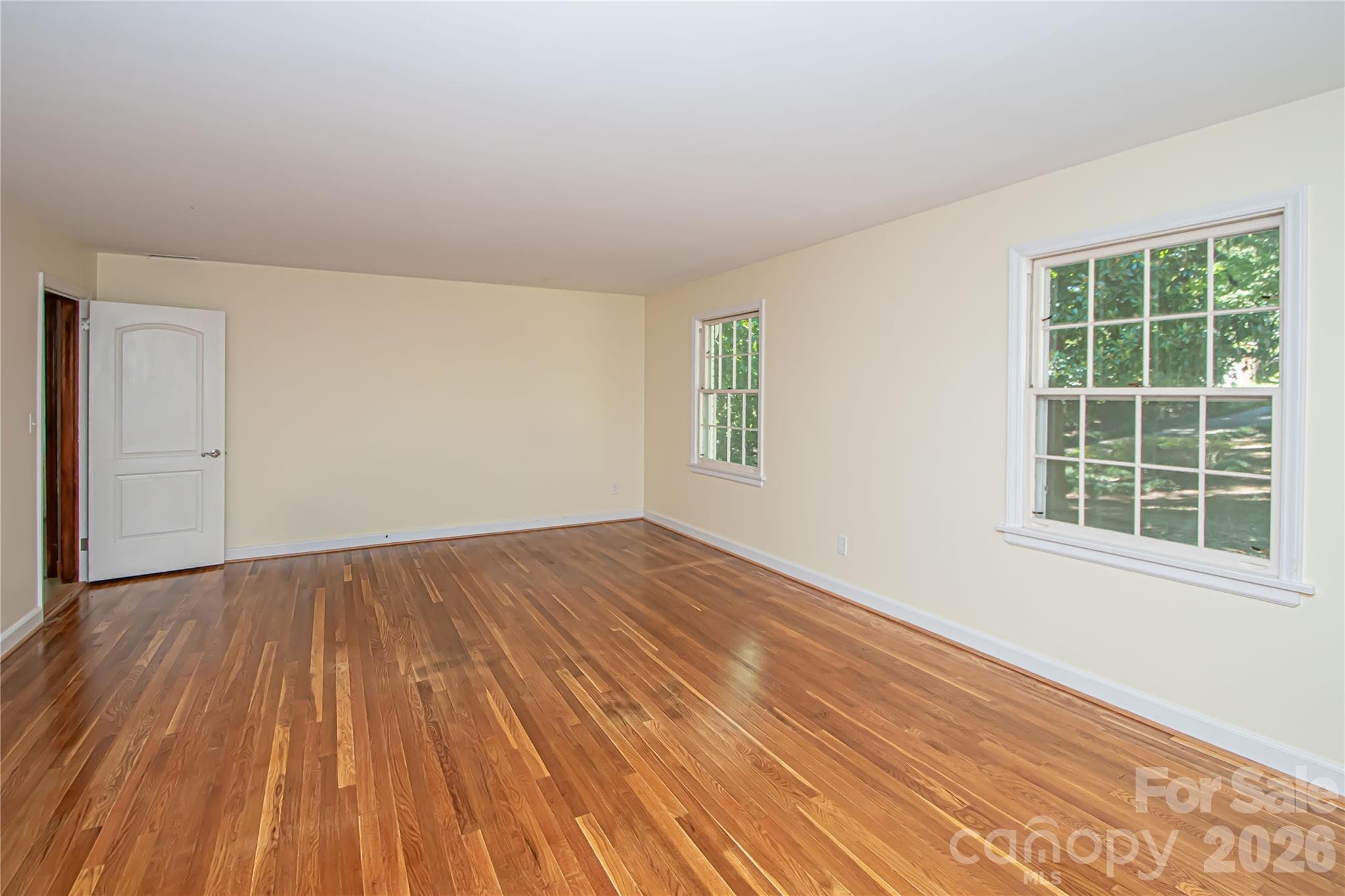 Single Family Residence at 7400 Oakwood Lane, Charlotte, photo 14 of 48