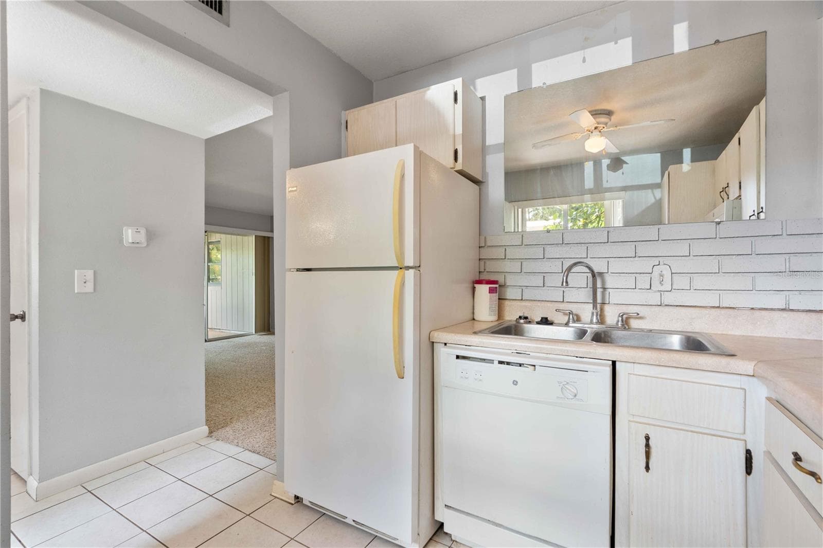 Condominium at 10455 CARROLLBROOK CT #114, TAMPA, photo 8 of 22