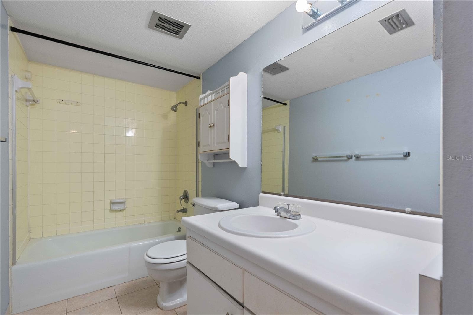 Condominium at 10455 CARROLLBROOK CT #114, TAMPA, photo 11 of 22