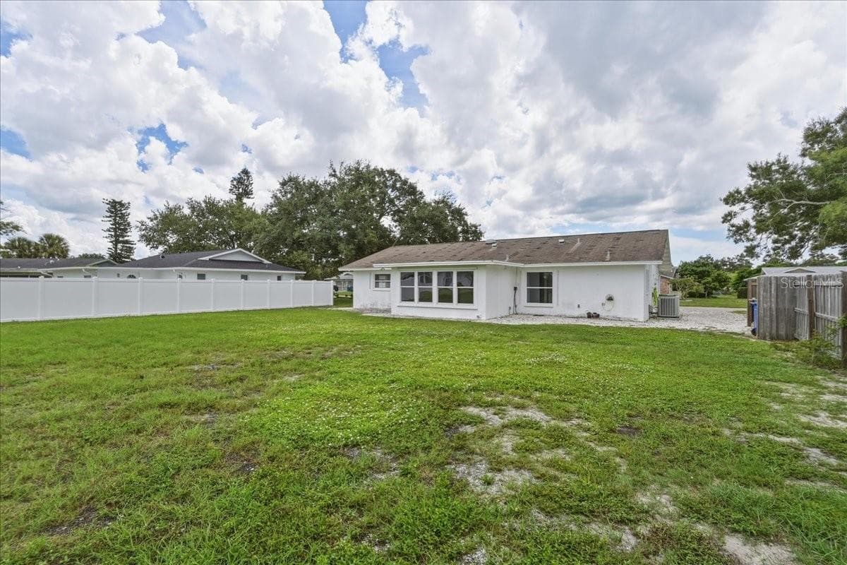 Plenty of space for a pool - 7312 17TH AVE W, BRADENTON
