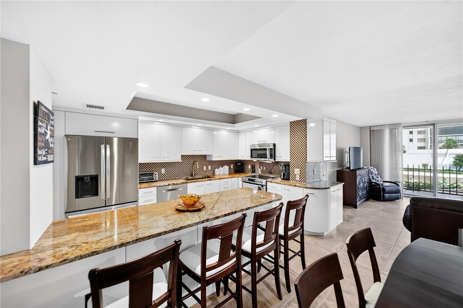 Condominium at 1212 BENJAMIN FRANKLIN DR #206, SARASOTA, photo 14 of 62