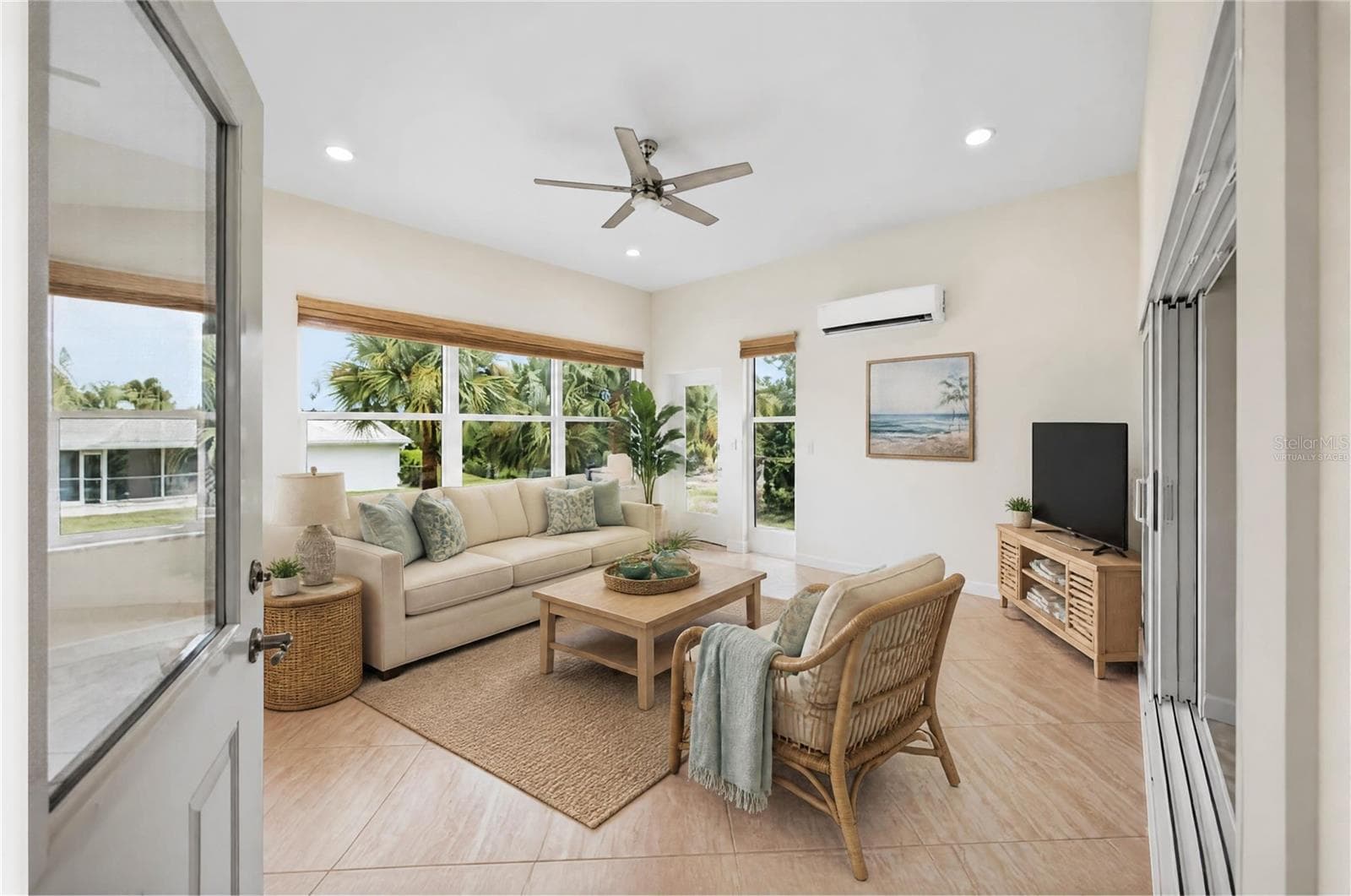 Virtually Staged Sunroom - 200 MONTANA AVE, NOKOMIS