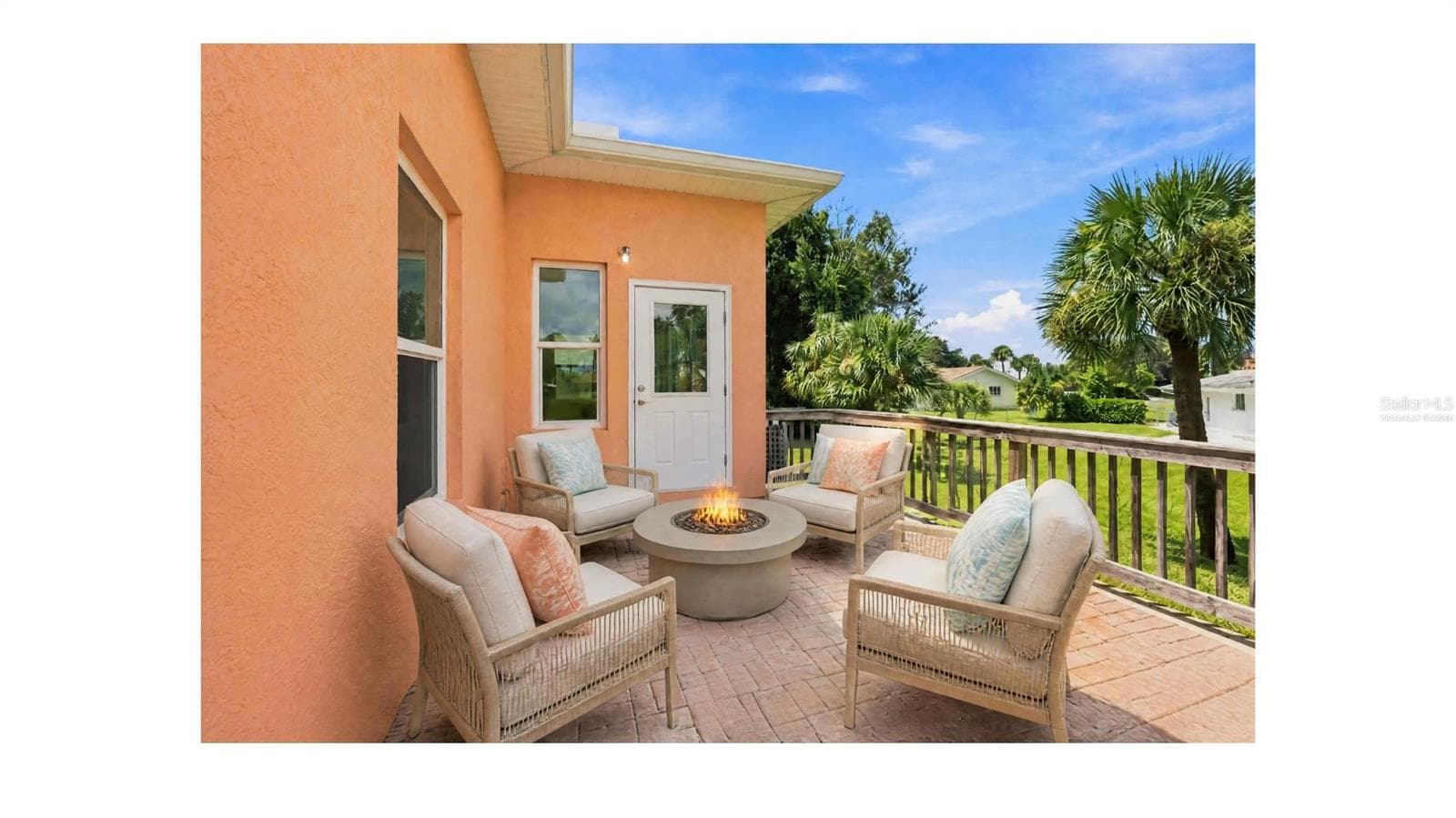 Virtually Staged Patio - 200 MONTANA AVE, NOKOMIS