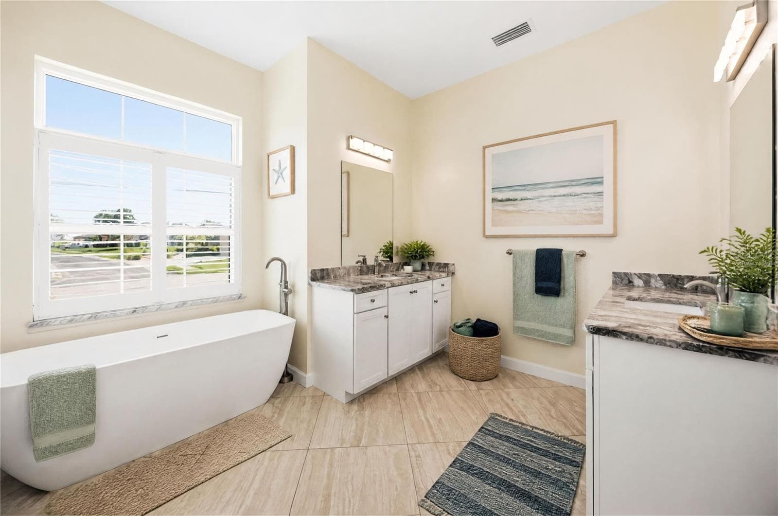 Virtually Staged - 200 MONTANA AVE, NOKOMIS