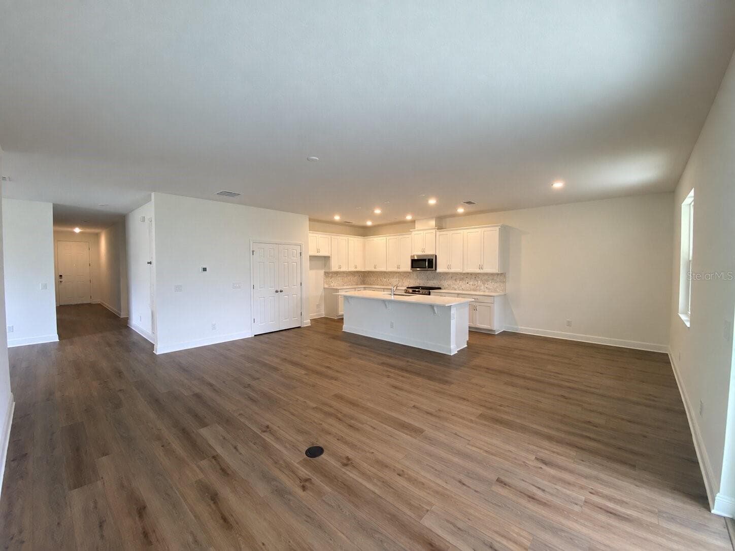 Kitchen & Great Room - 416 LEMONGRASS RD, MINNEOLA