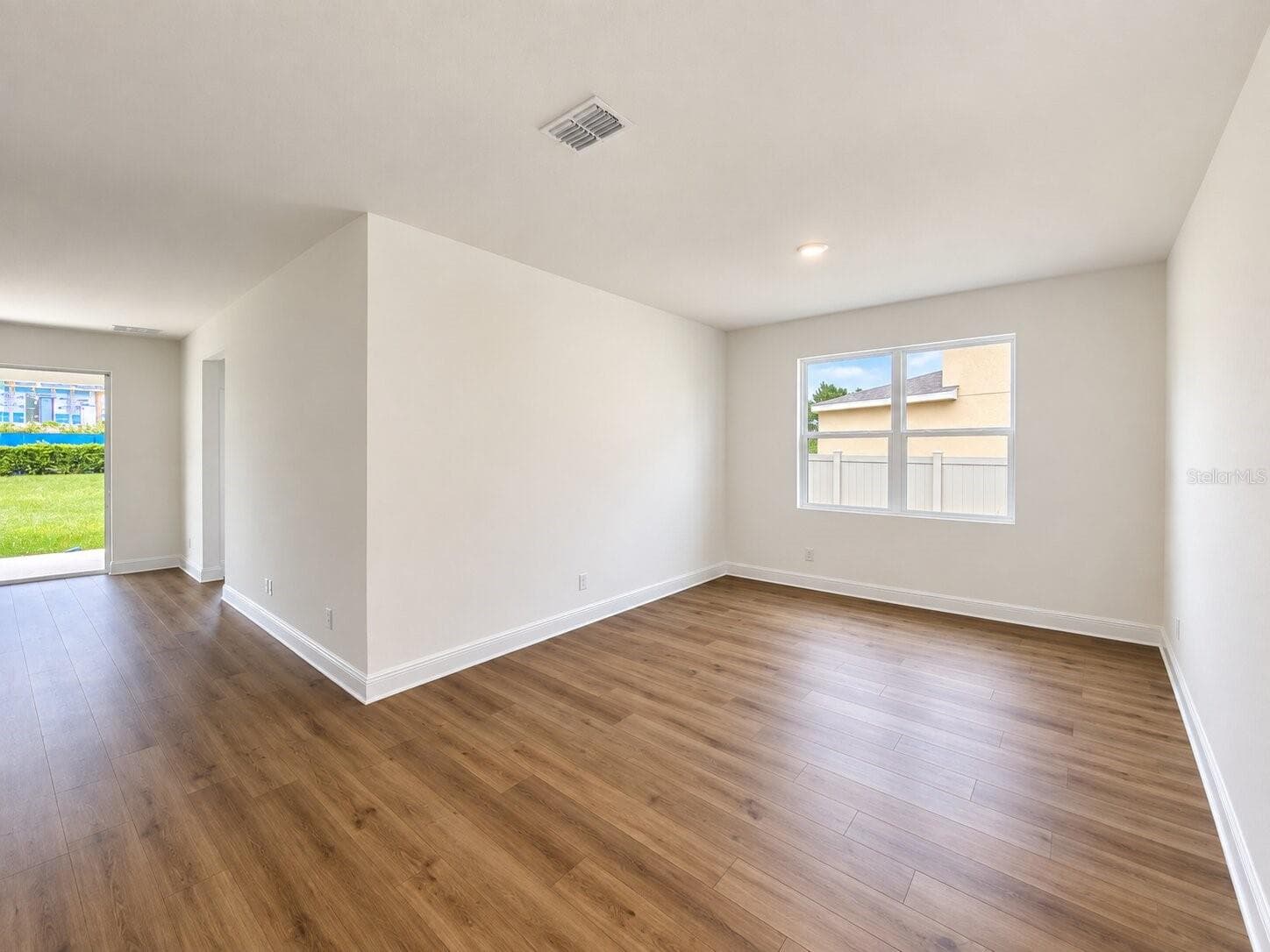 Living Room - 416 LEMONGRASS RD, MINNEOLA