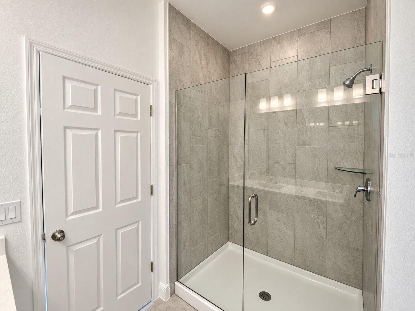 Primary Bathroom - 416 LEMONGRASS RD, MINNEOLA