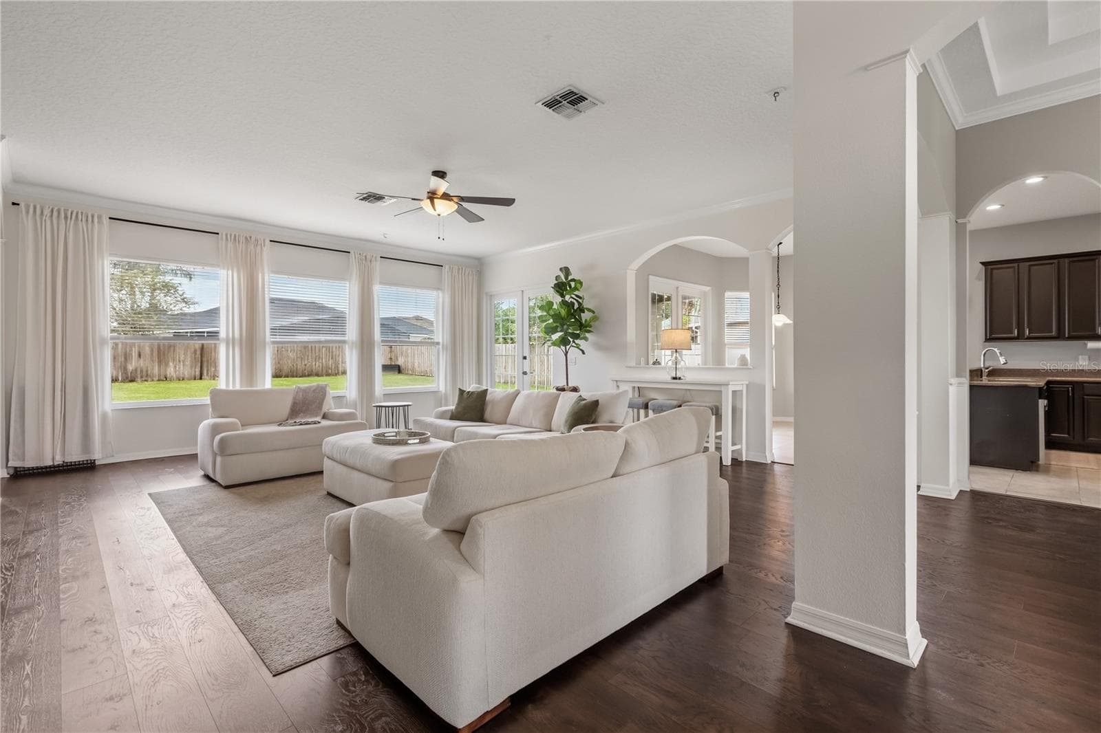 Single Family Residence at 4247 CRANMORE CT, BELLE ISLE, photo 14 of 44