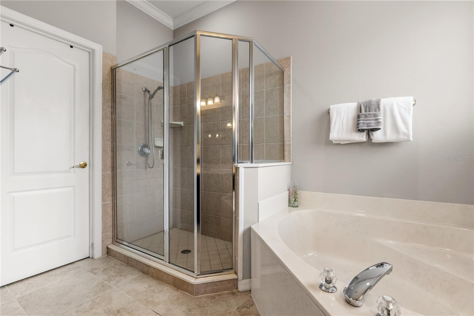 Single Family Residence at 4247 CRANMORE CT, BELLE ISLE, photo 29 of 44