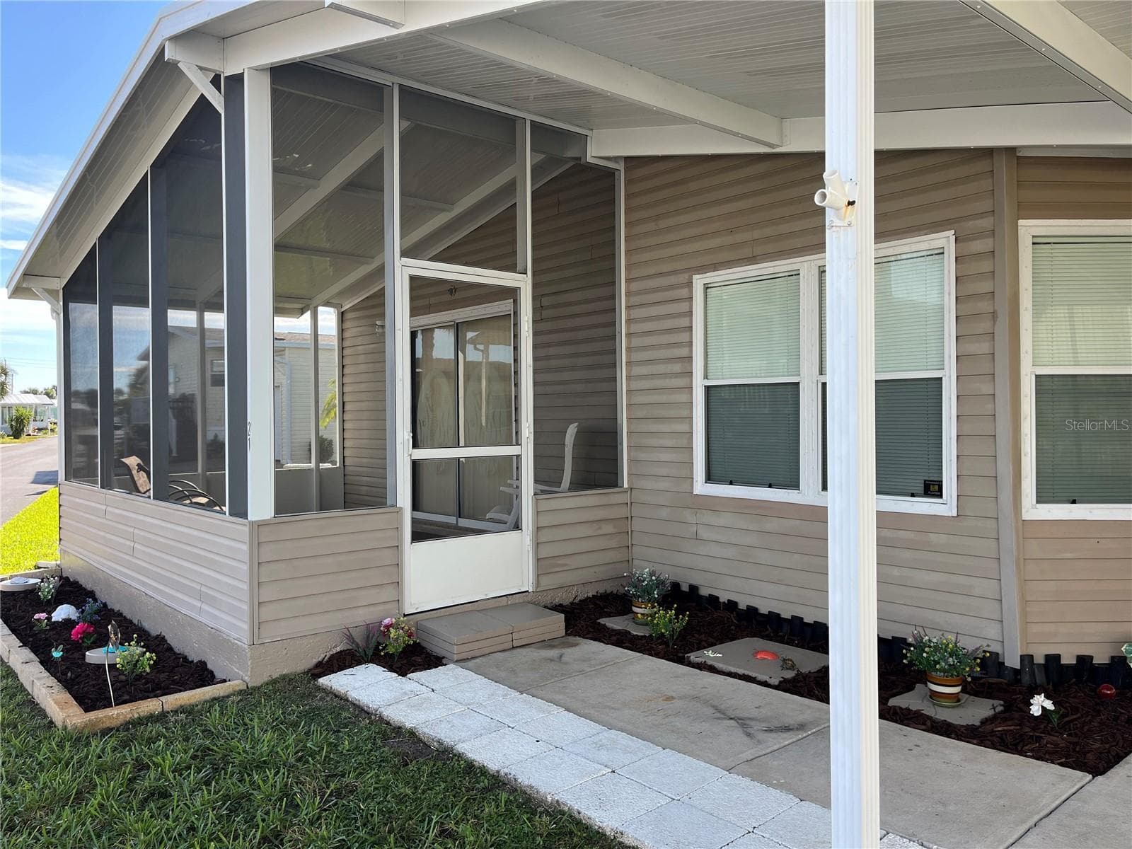 Manufactured Home at 21 WINDWARD DR, FLAGLER BEACH, photo 10 of 62