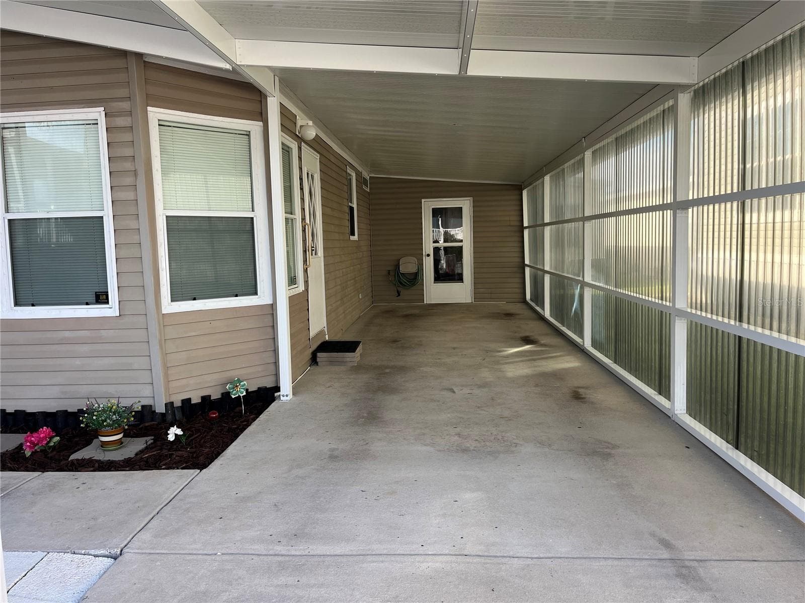 Manufactured Home at 21 WINDWARD DR, FLAGLER BEACH, photo 11 of 62