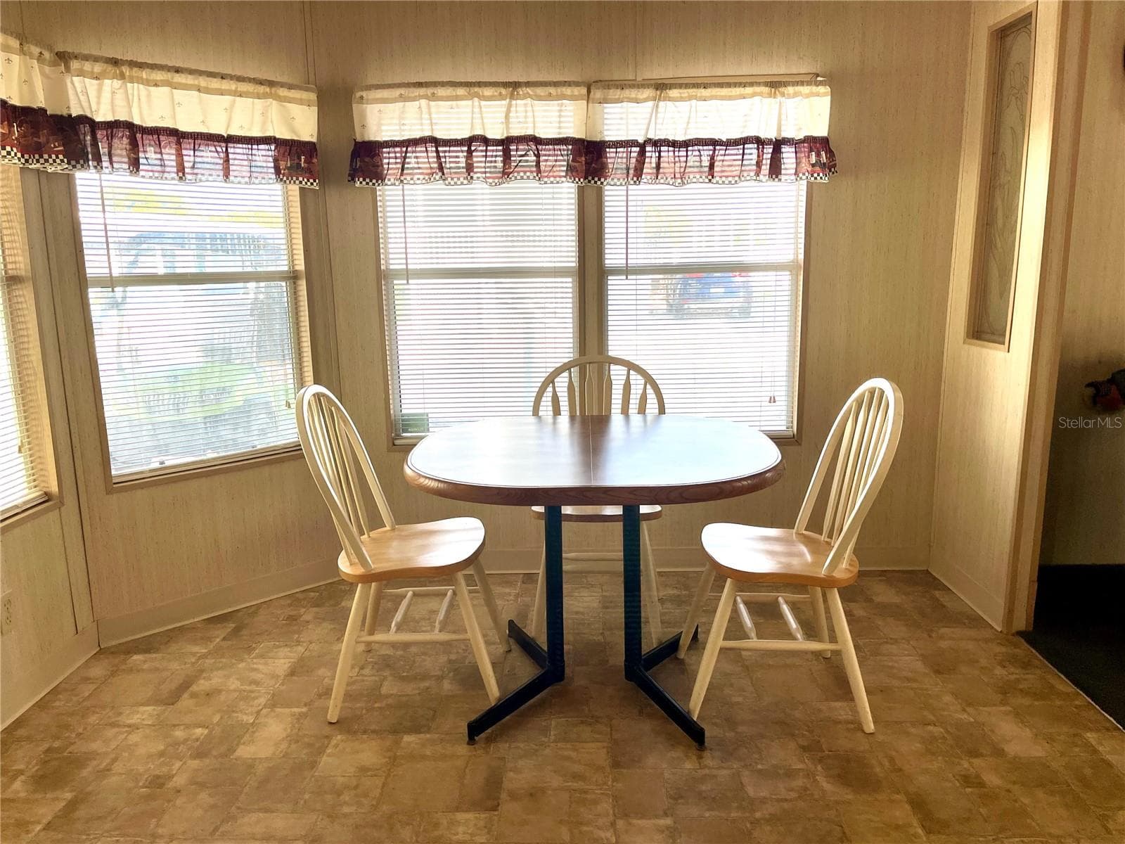Manufactured Home at 21 WINDWARD DR, FLAGLER BEACH, photo 15 of 62