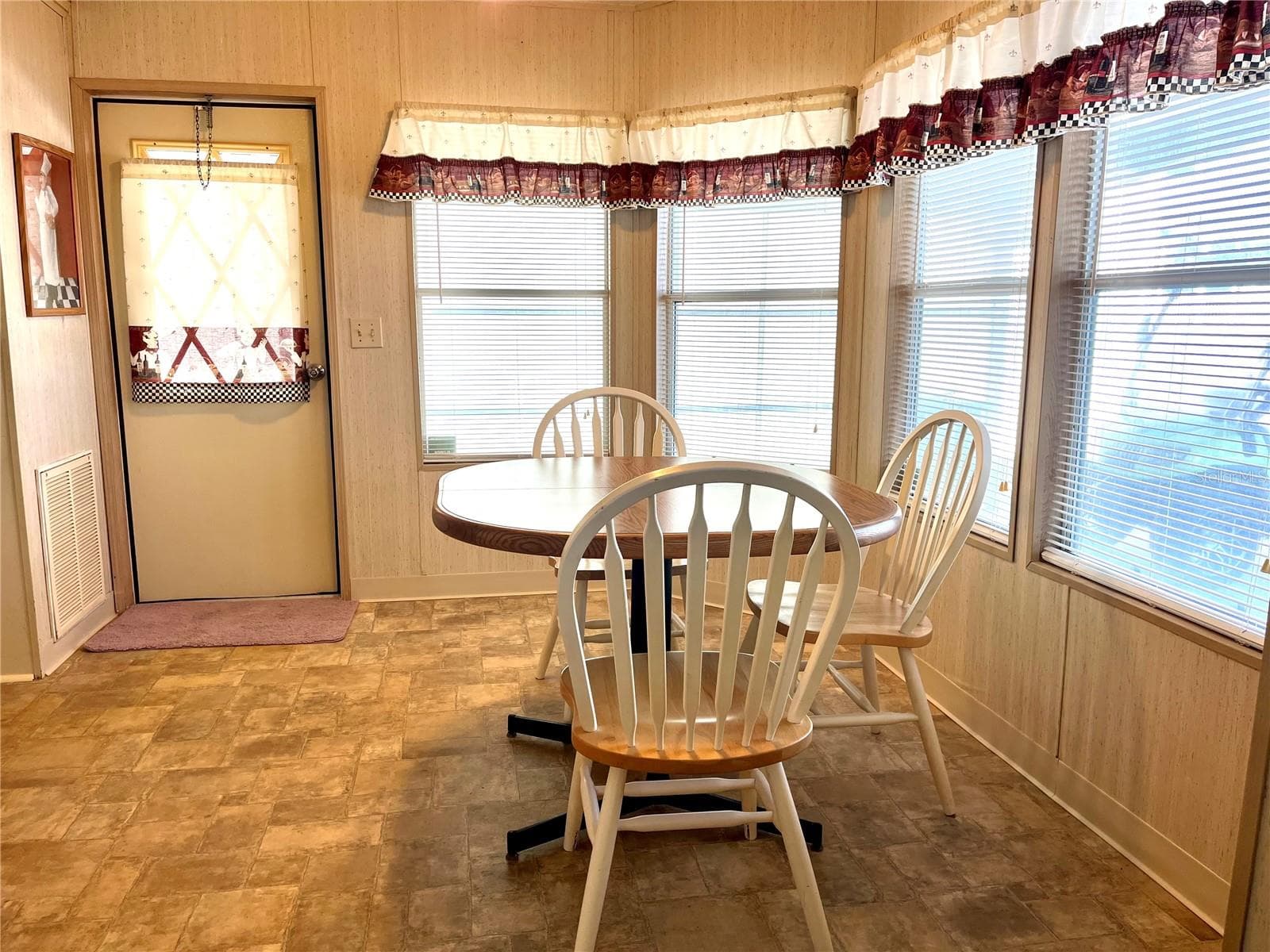 Manufactured Home at 21 WINDWARD DR, FLAGLER BEACH, photo 16 of 62