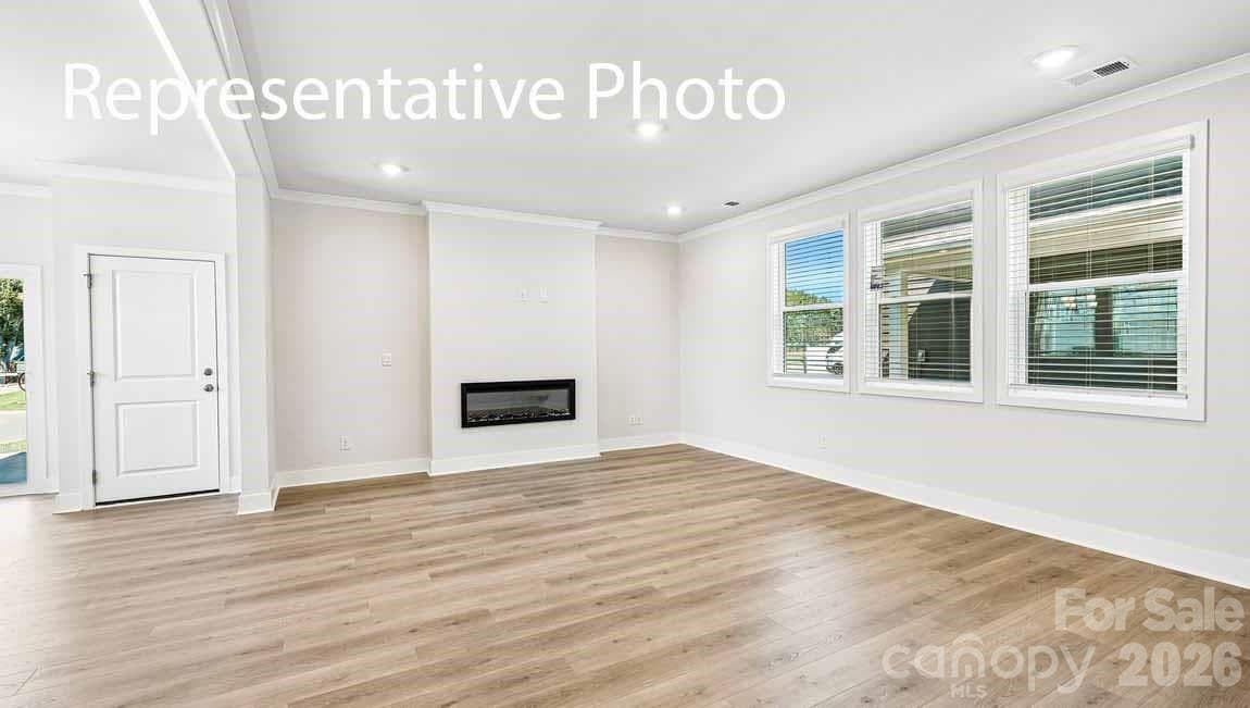 Single Family Residence at 4117 Pin Alley, Huntersville, photo 6 of 35