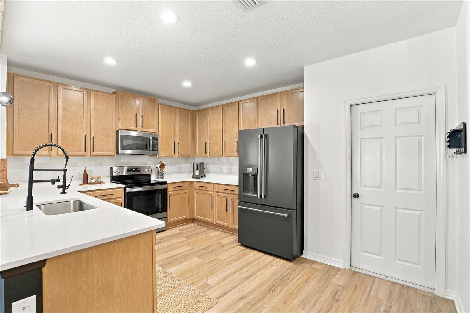 Single Family Residence at 5501 SABAL DR, ST CLOUD, photo 15 of 43