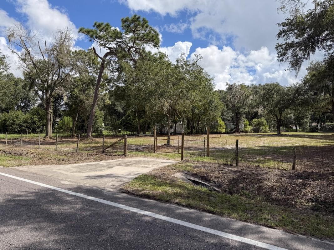 Land at 6916 CORONET RD, LAKELAND, photo 2 of 12