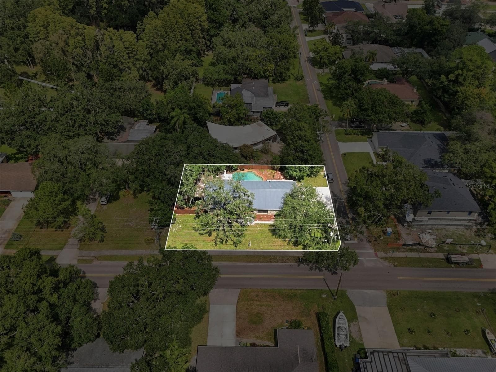 Aerial view of the home. - 3011 LAKE ELLEN DR, TAMPA