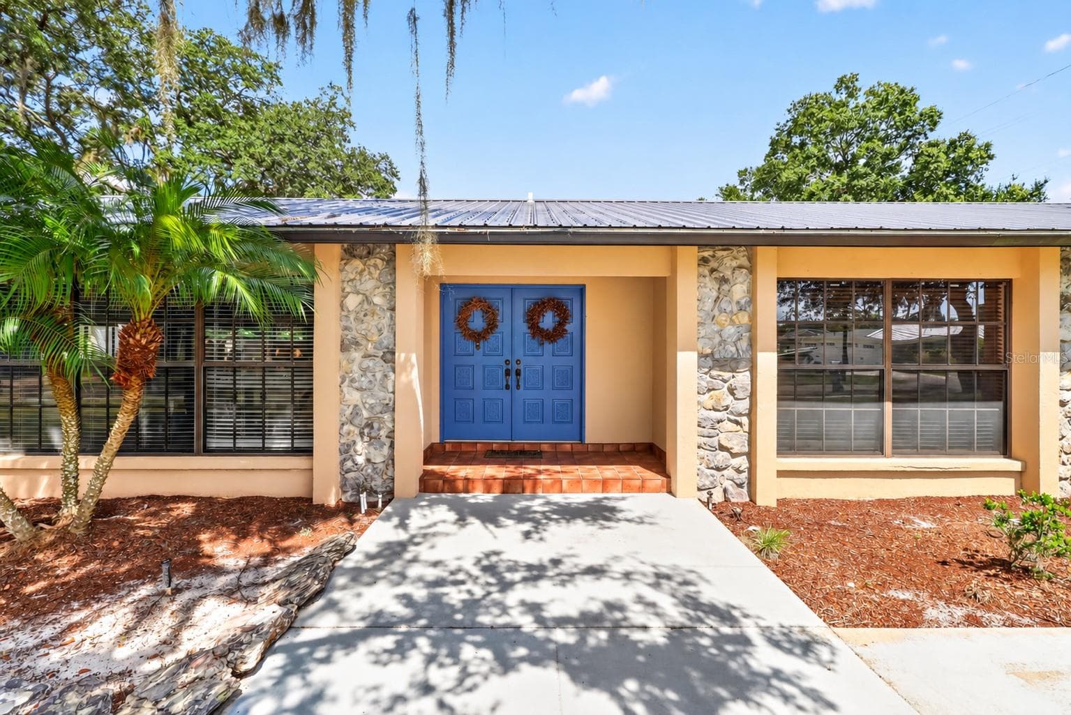 Alternative view of the home. - 3011 LAKE ELLEN DR, TAMPA