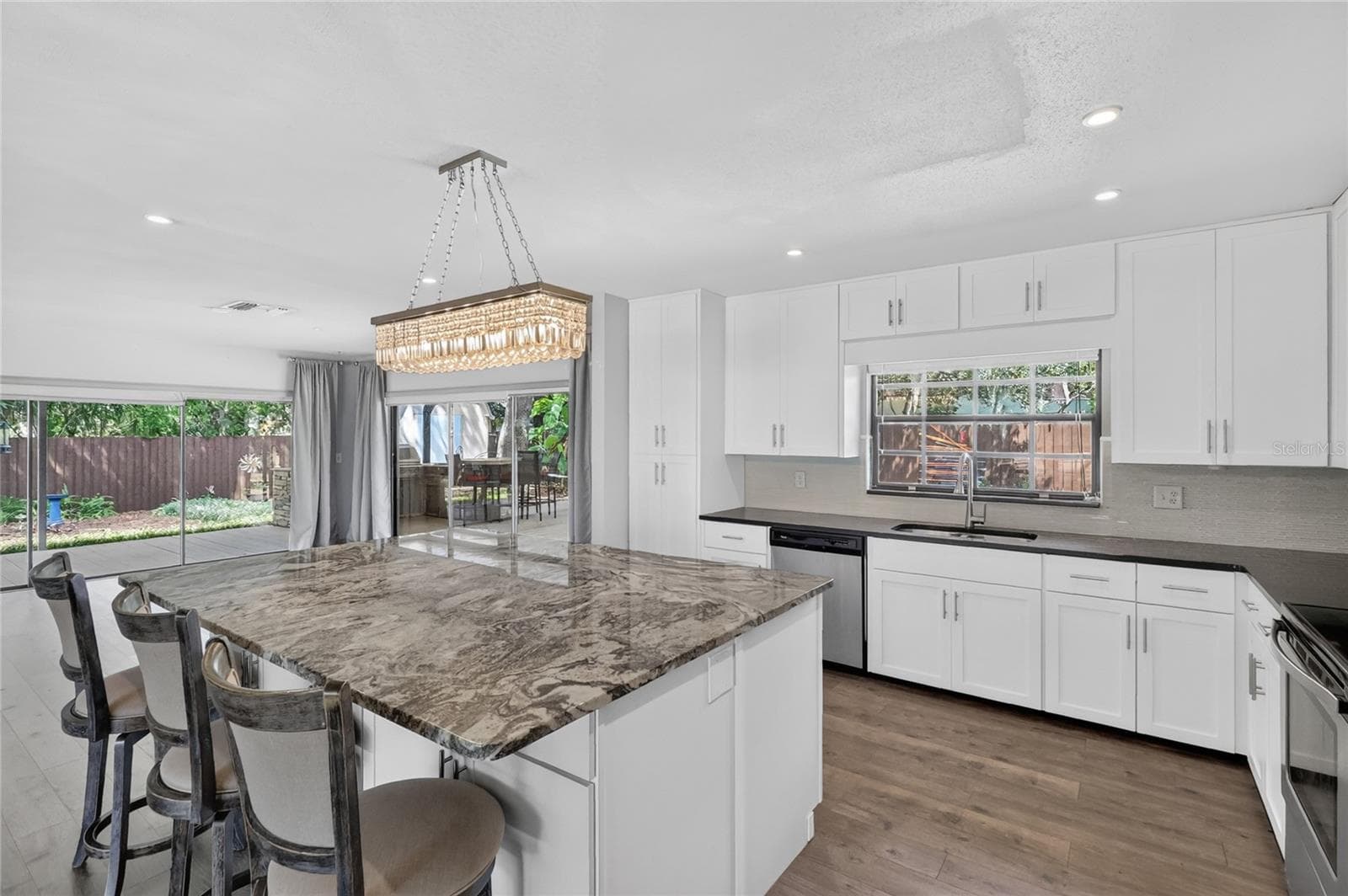 Alternative view of the Kitchen. - 3011 LAKE ELLEN DR, TAMPA