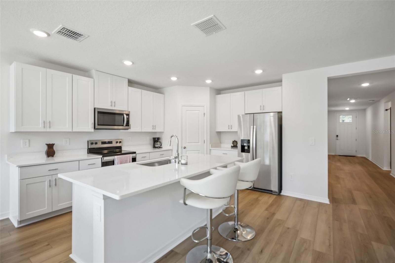 Single Family Residence at 7156 RAY CREEK DR, BROOKSVILLE, photo 10 of 25