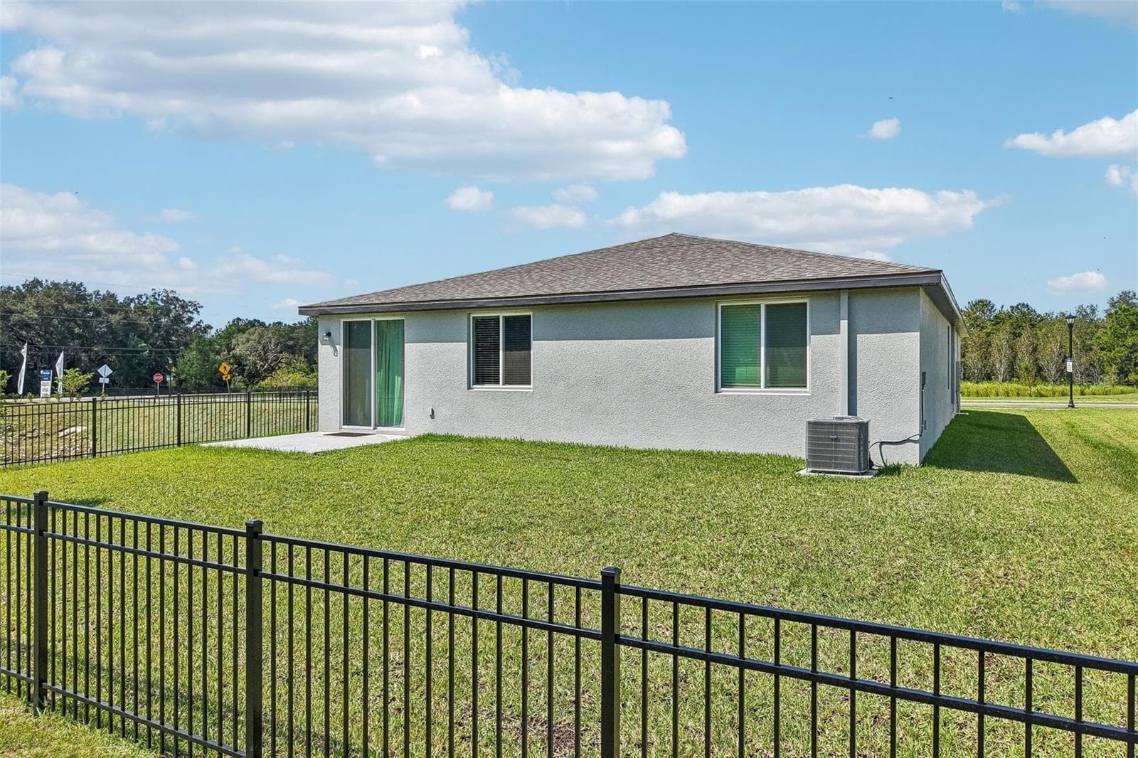 Single Family Residence at 7156 RAY CREEK DR, BROOKSVILLE, photo 22 of 25