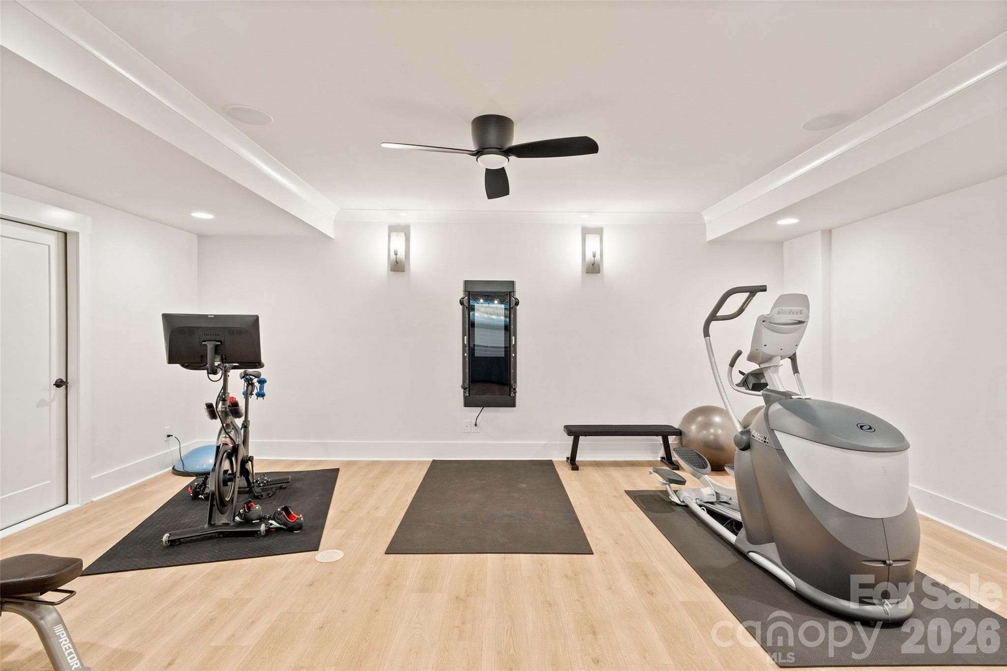 Exercise room - 2111 Brandt Road, York