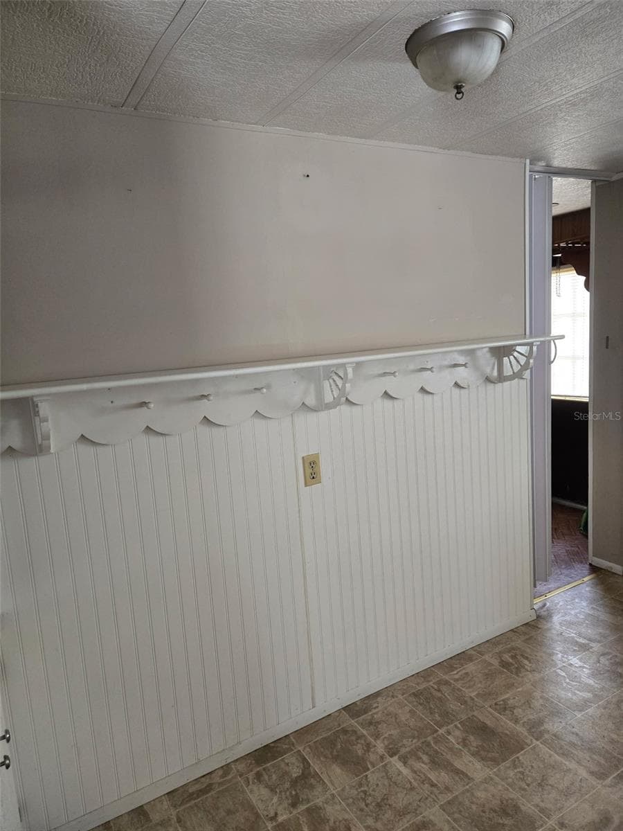 Manufactured Home at 5791 SW 62ND CT, JASPER, photo 12 of 33