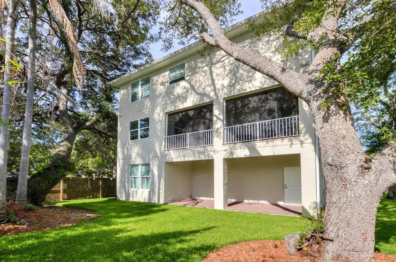 back of home - 7210 S MASCOTTE ST, TAMPA