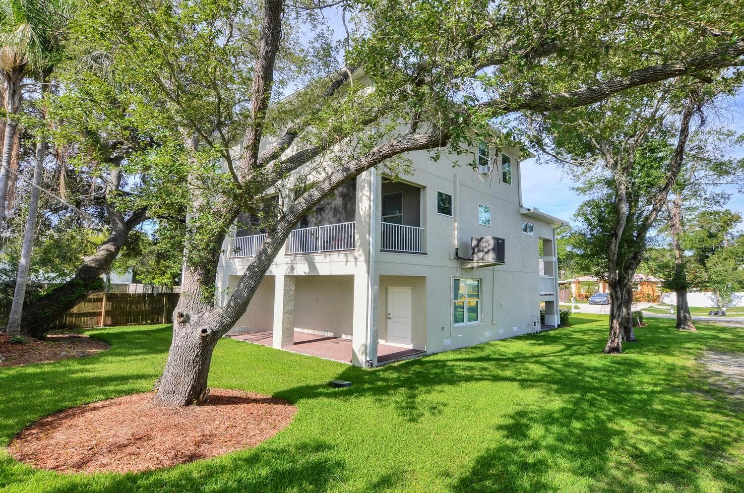 back of home - 7210 S MASCOTTE ST, TAMPA