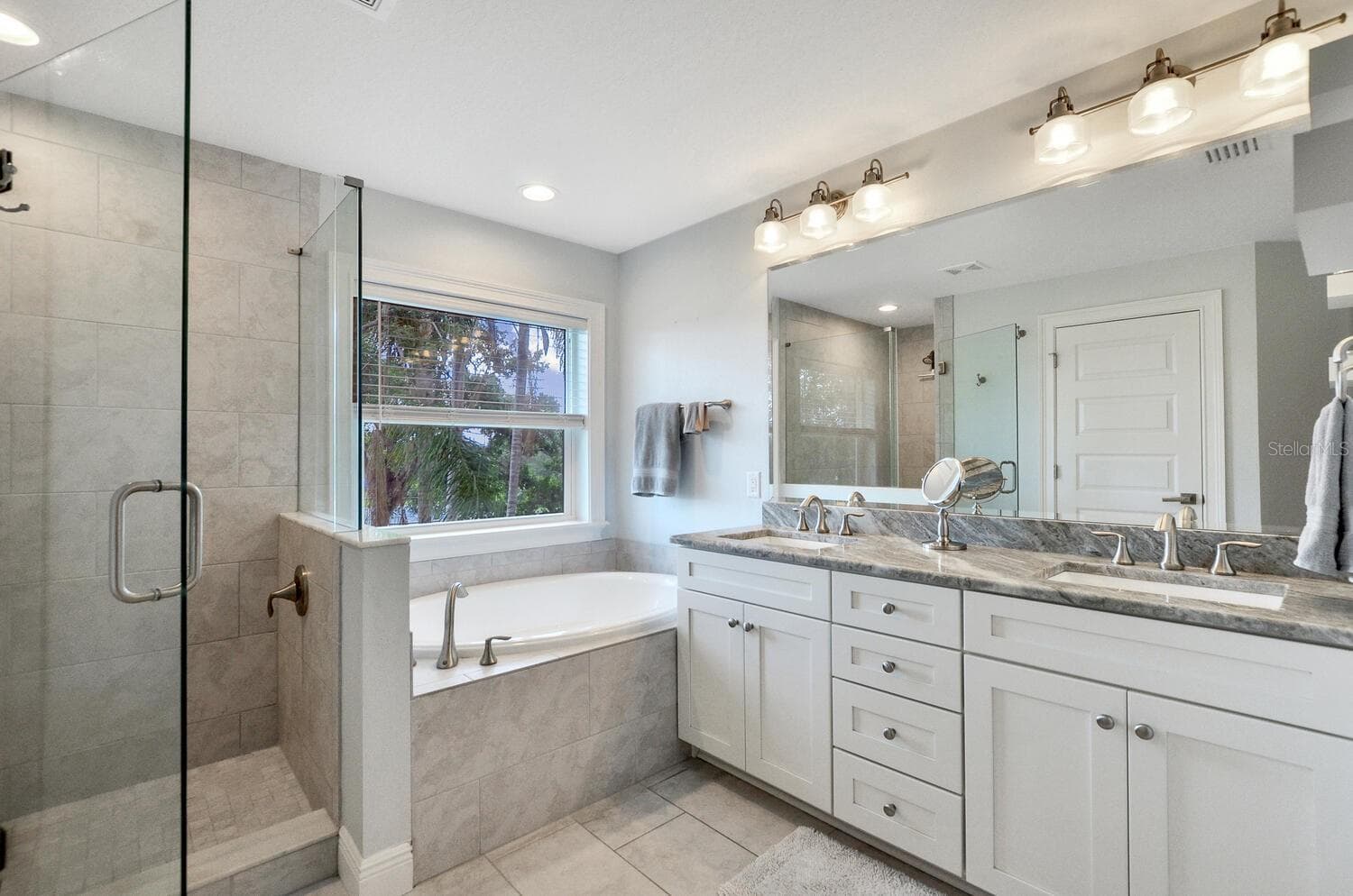 master bath - 7210 S MASCOTTE ST, TAMPA