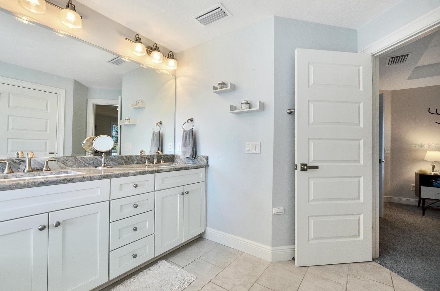 Single Family Residence at 7210 S MASCOTTE ST, TAMPA, photo 28 of 36