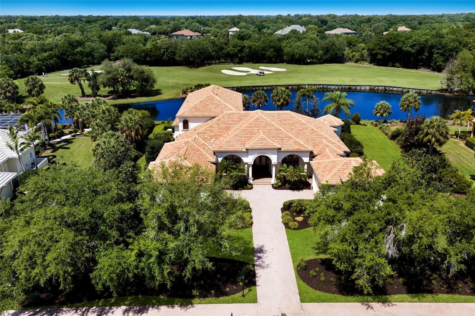 3809 FOUNDERS CLUB DR