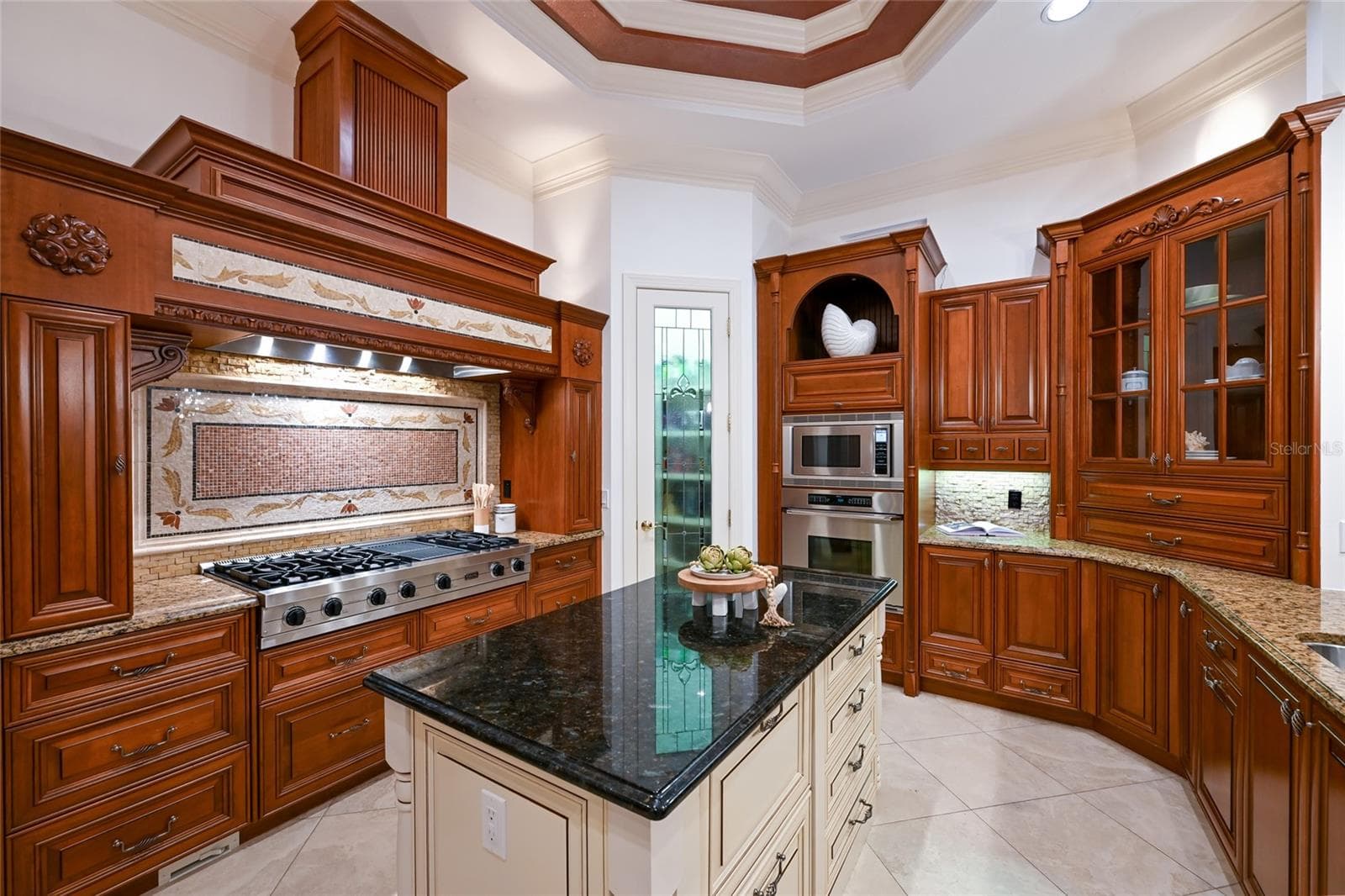 Single Family Residence at 3809 FOUNDERS CLUB DR, SARASOTA, photo 25 of 52