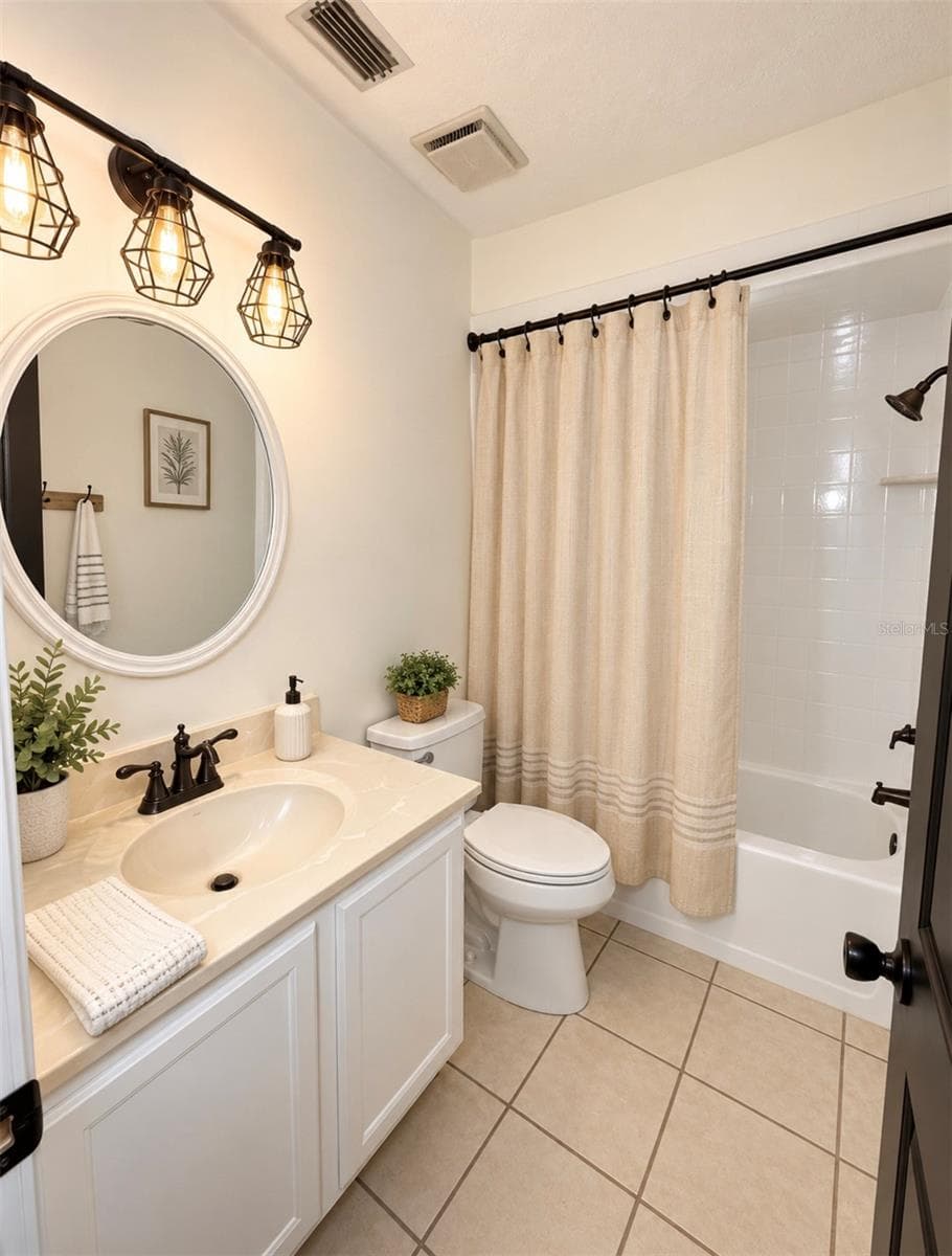 2nd bathroom - 3438 CHRISTINA GROVES CT S, LAKELAND