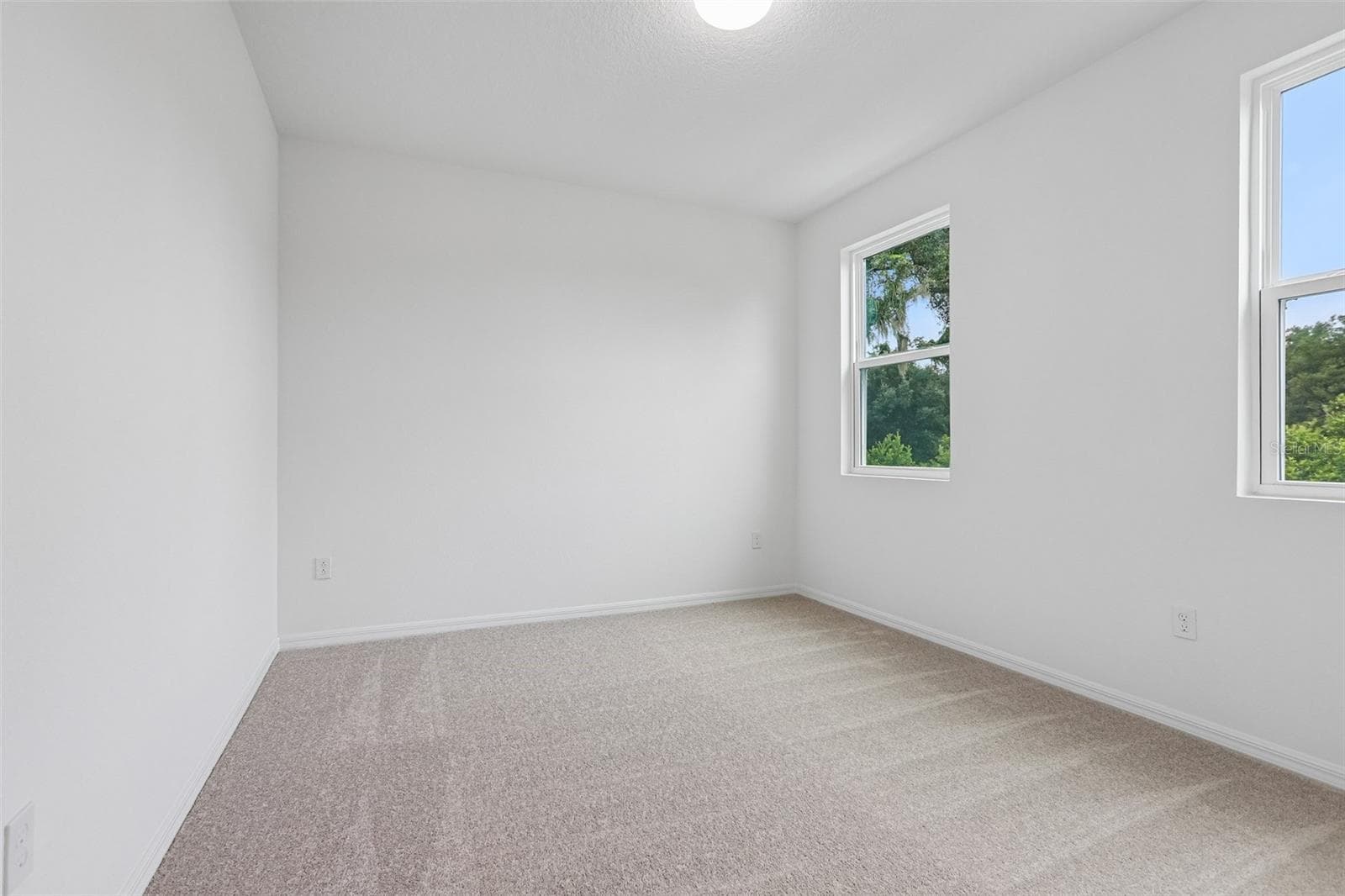 Townhouse at 607 SILVER STREAM CT, BRANDON, photo 18 of 34