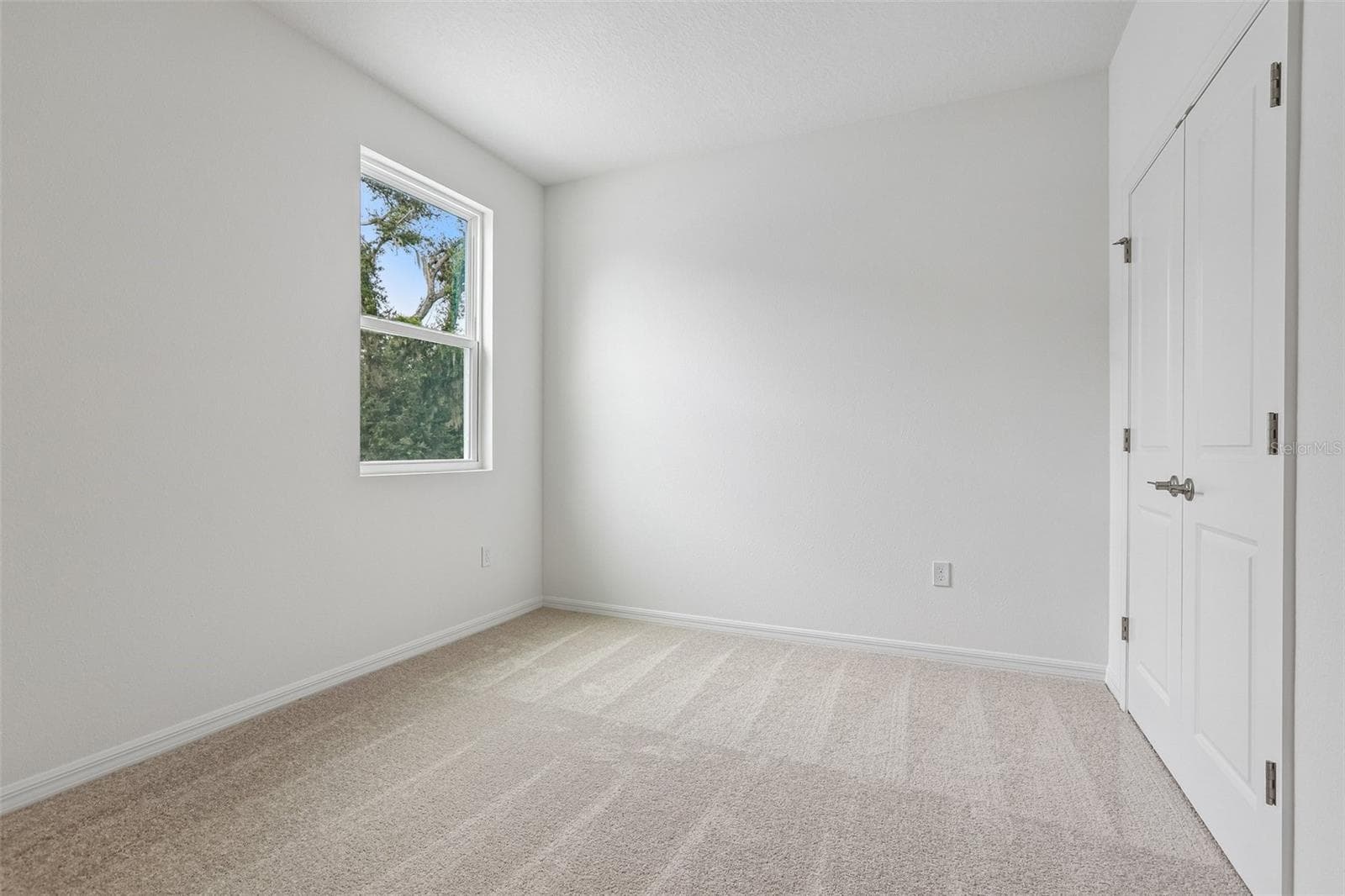 Townhouse at 607 SILVER STREAM CT, BRANDON, photo 20 of 34