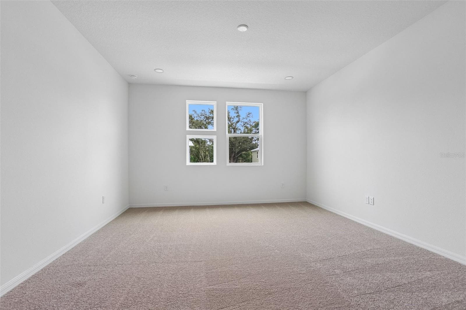 Townhouse at 607 SILVER STREAM CT, BRANDON, photo 24 of 34