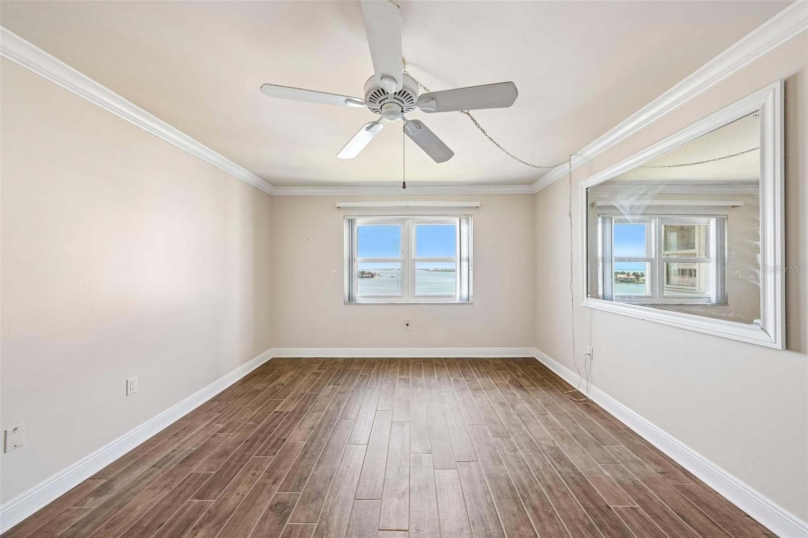 Condominium at 5108 BRITTANY DR S #805, ST PETERSBURG, photo 17 of 28